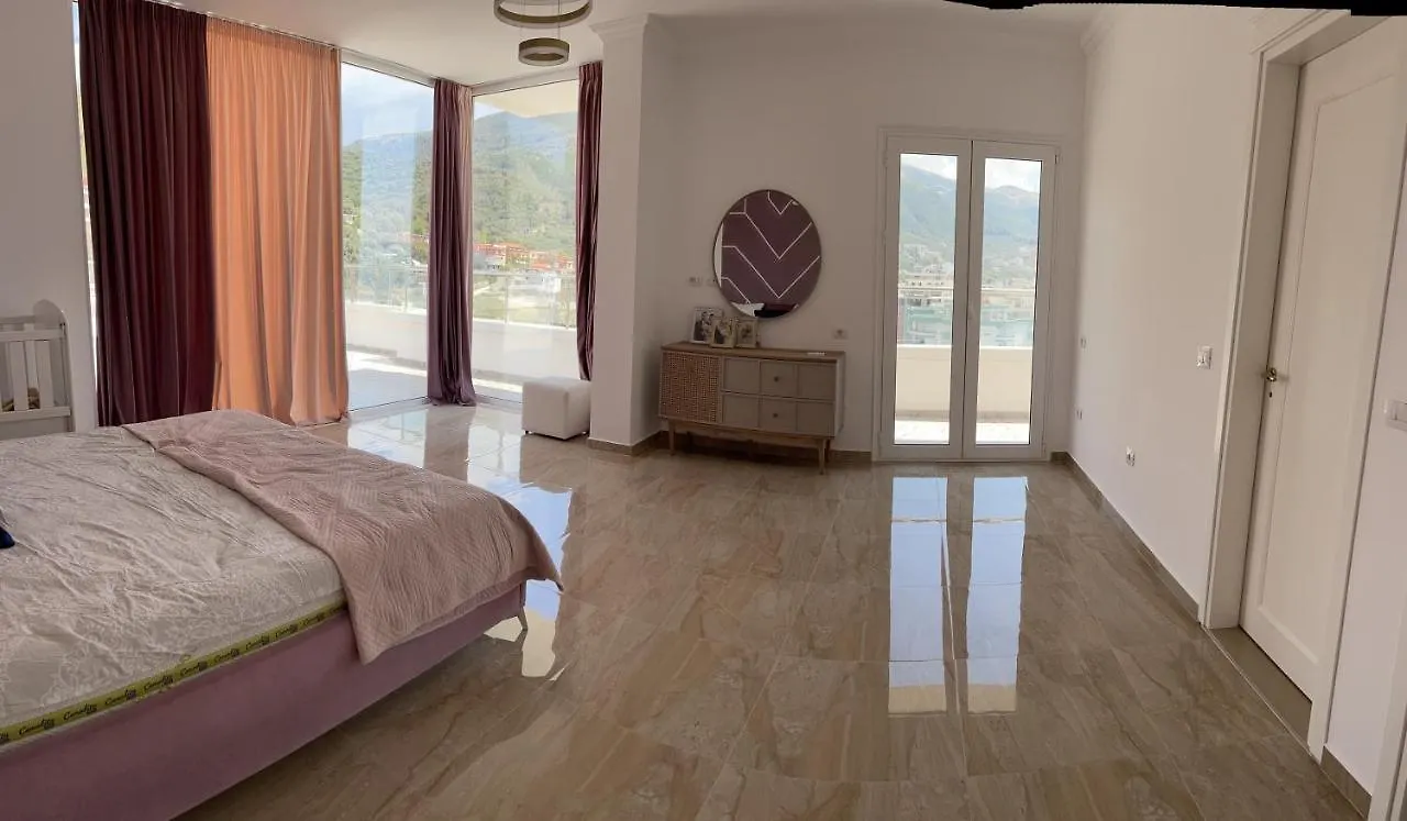 Penthouse فلورا شقة